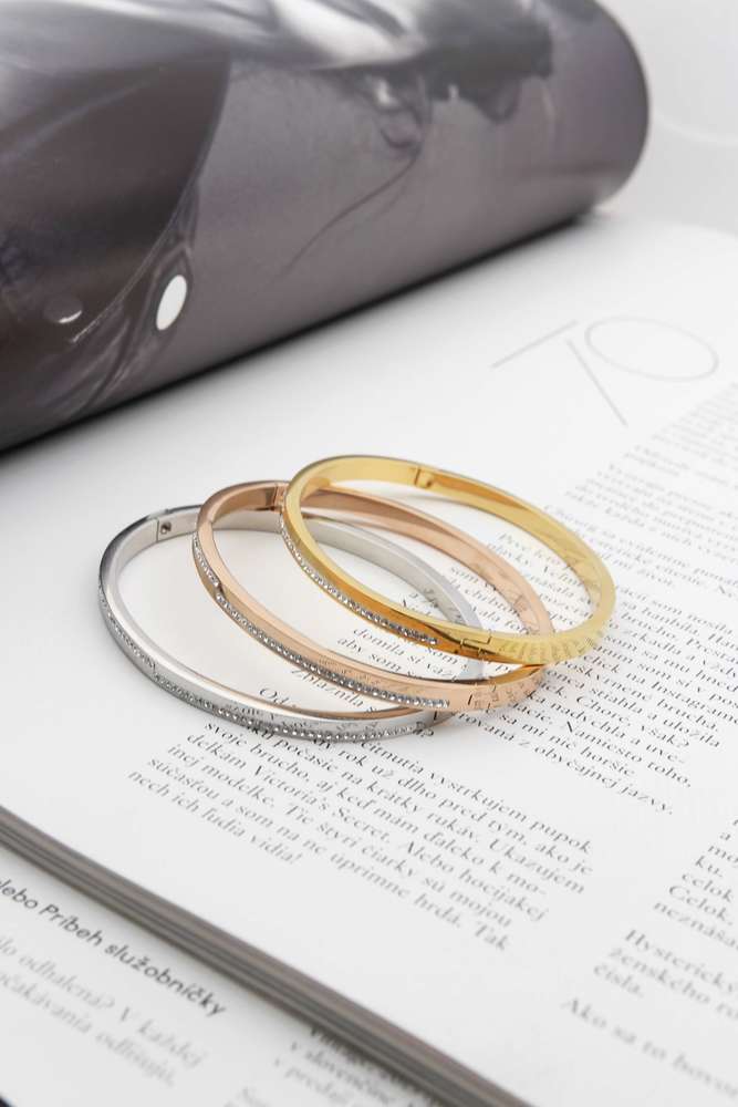 JVD Dámský rose gold ocelový náramek se zirkony SSSB0055XI8RO00