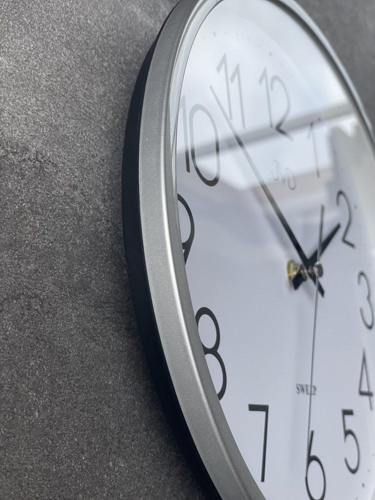 JVD Nástěnné čitelné tiché netikající stříbrné hodiny JVD HX2487.2