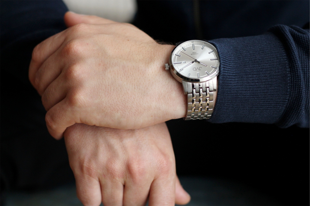 Náramkové hodinky JVD JE2004.1