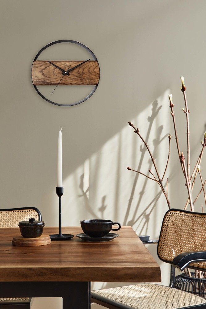  JVD Dřevěné nástěnné designové tiché netikající kulaté hodiny JVD NS22007/78