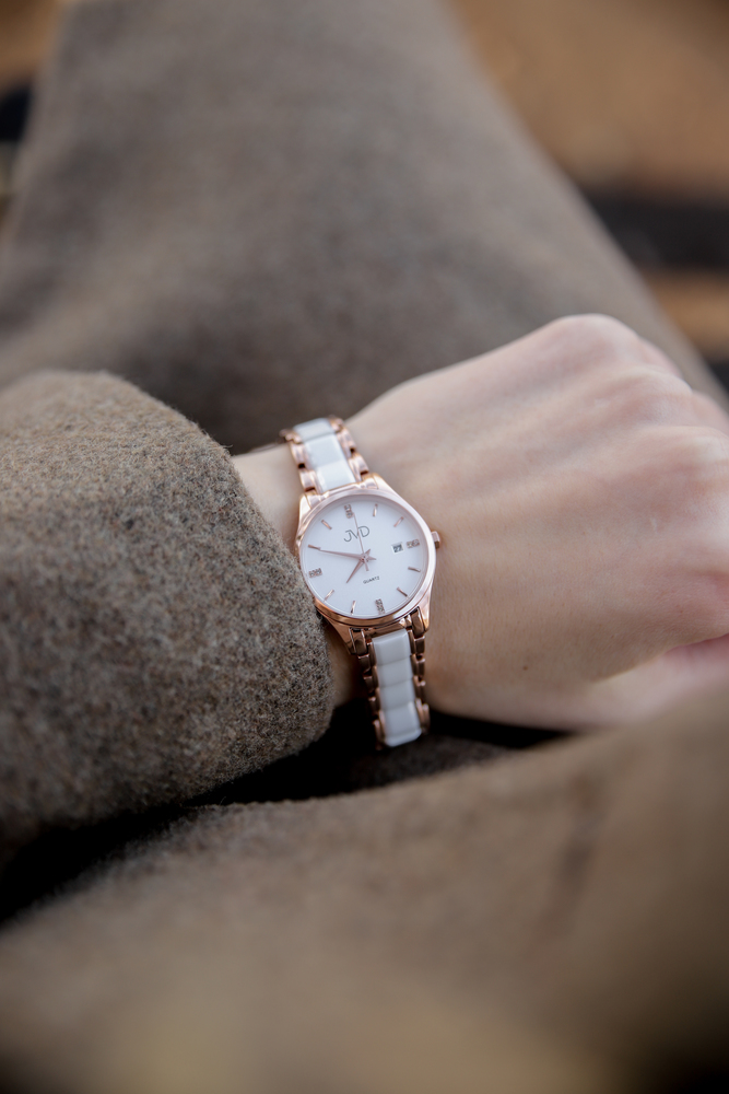 JVD Dámské rose gold náramkové hodinky JVD JG1029.3