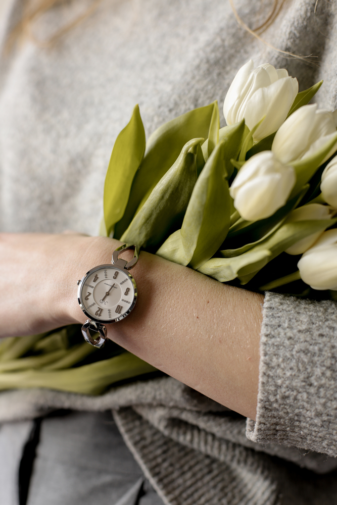 JVD Dámské šperkové designové náramkové hodinky JVD JC073.7