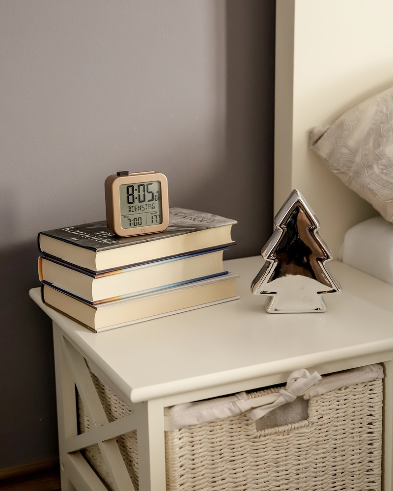 Rádiem řízený budík JVD RB9370.4