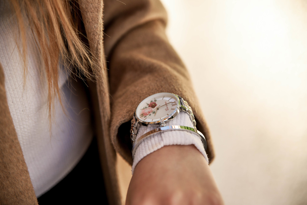 JVD Dámské elegantní náramkové hodinky SUNDAY ROSE Spirit BICOLOR SUN-S12