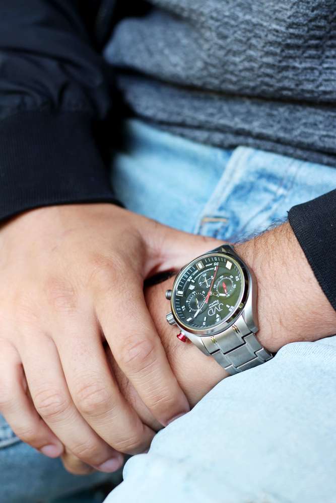 JVD Pánské titanové vodotěsné náramkové hodinky JVD JE2005.1