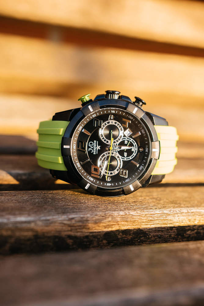 JVD Sportovní pánské vodotěsné zelené náramkové hodinky JVD JE1007.4