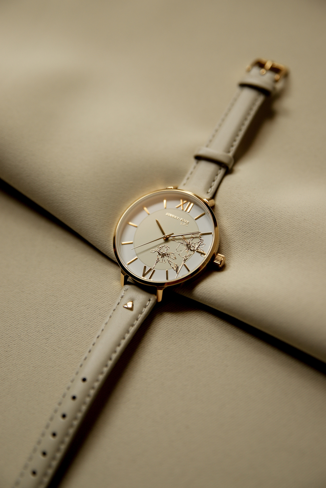 SUNDAY ROSE Dámské luxusní designové hodinky SUNDAY ROSE Fashion Iris Leather SUN-F12