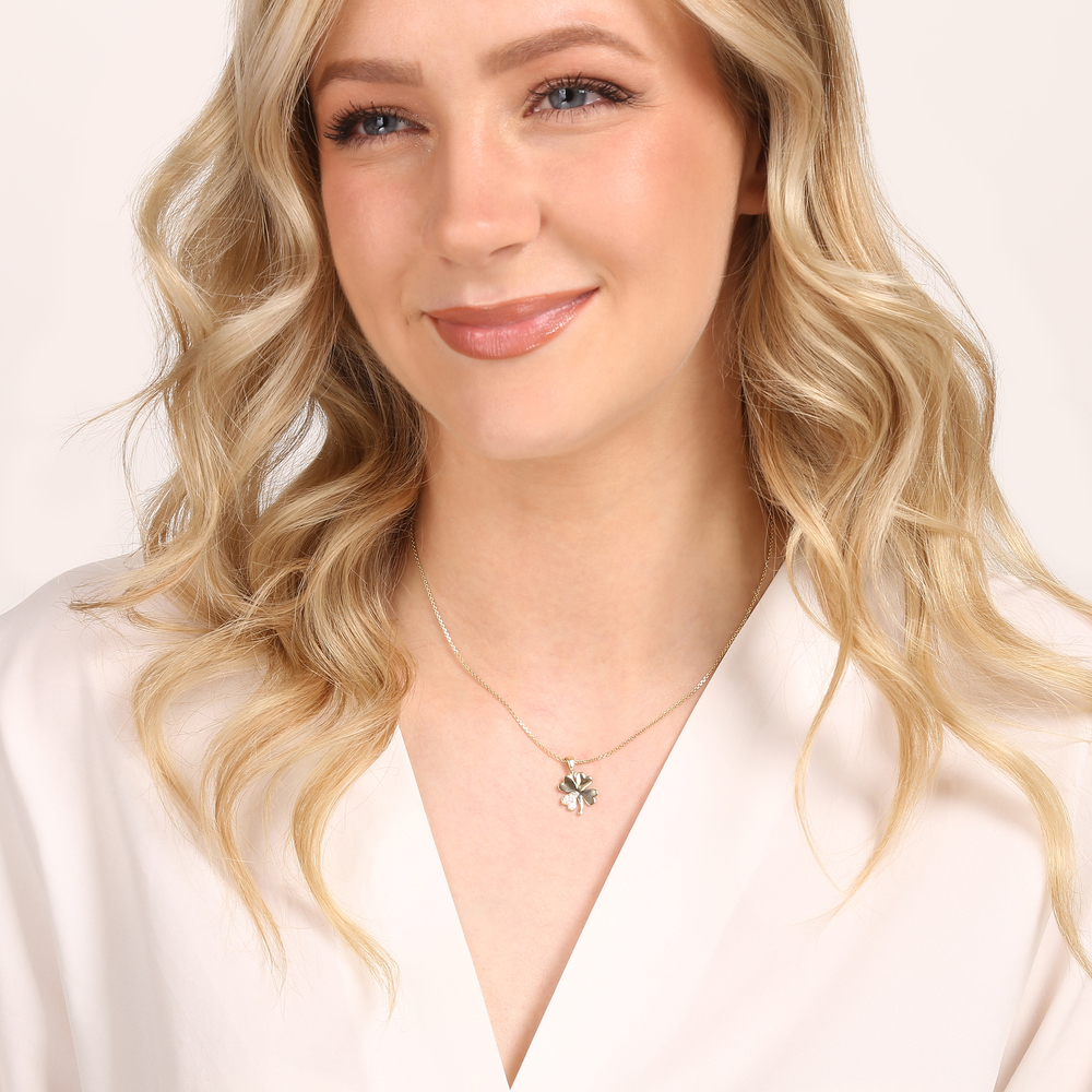 JVD Dámský zlatý přívěsek se zirkony čtyřlístek pro štěstí 585/1000 ZP0254XJ71-2000